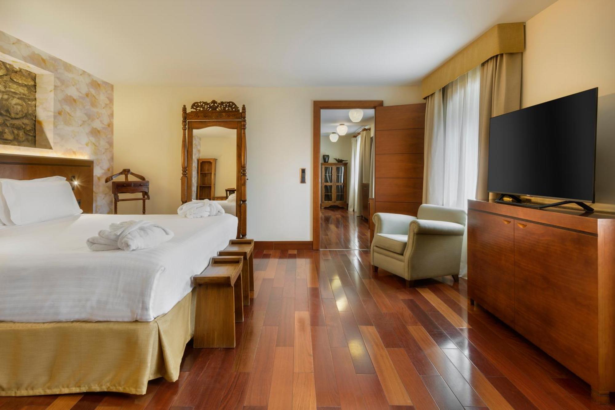 Barceló Monasterio de Boltaña Hotel Kültér fotó Suite